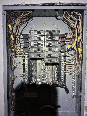 Just Electric LLC project photo 19