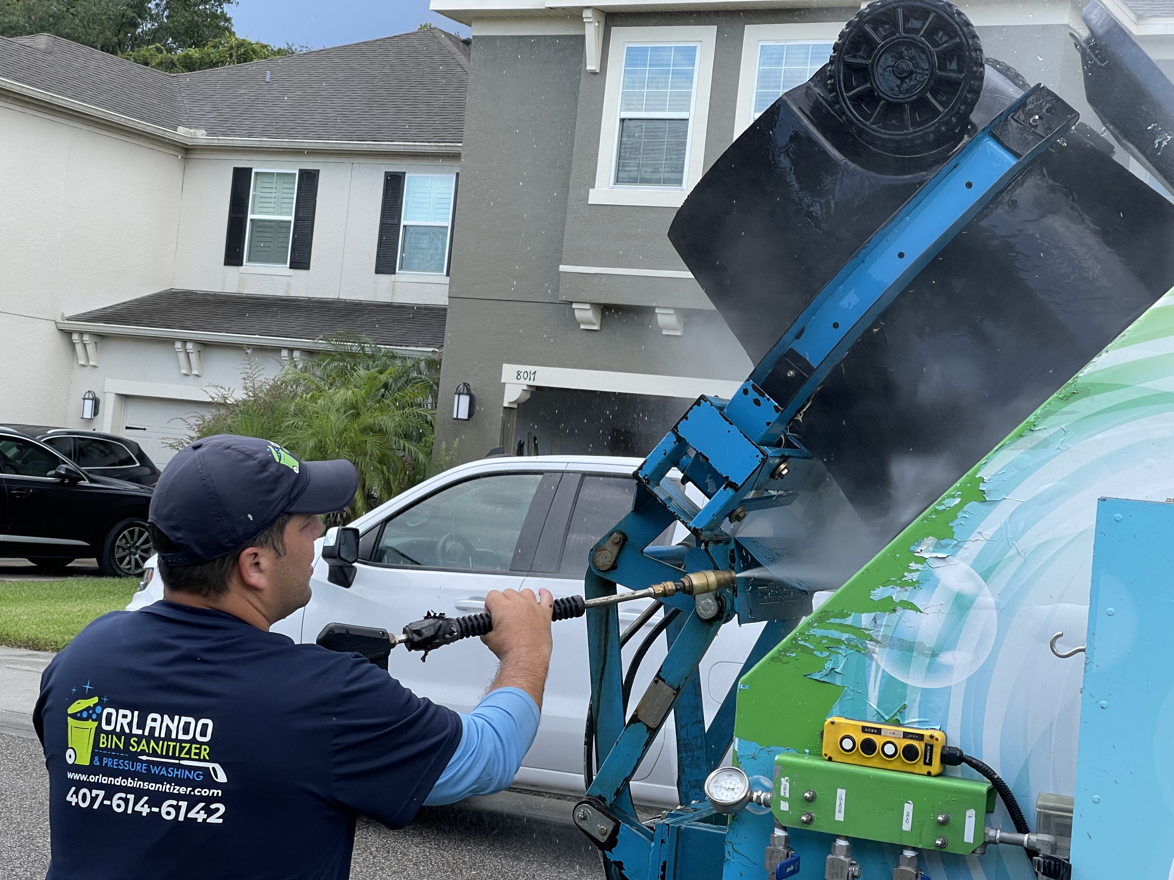Orlando Bin Sanitizer project photo 10