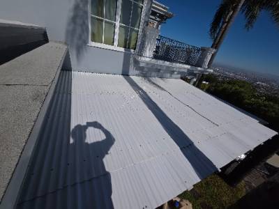 Over the Top Window Cleaning job photo 18