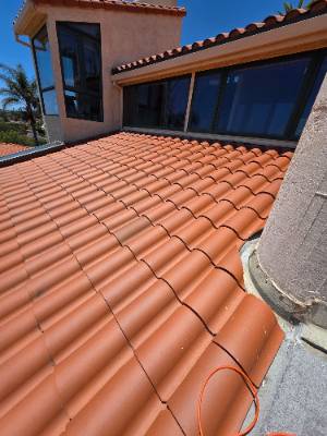 Over the Top Window Cleaning job photo 4