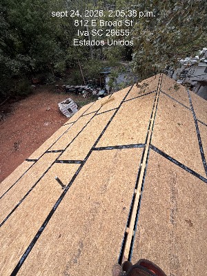 RC Roofing and Siding LLC roofing and siding project photo 8