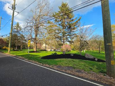Fence and landscaping project photo 12