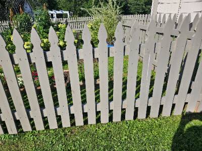 Fence and landscaping project photo 3