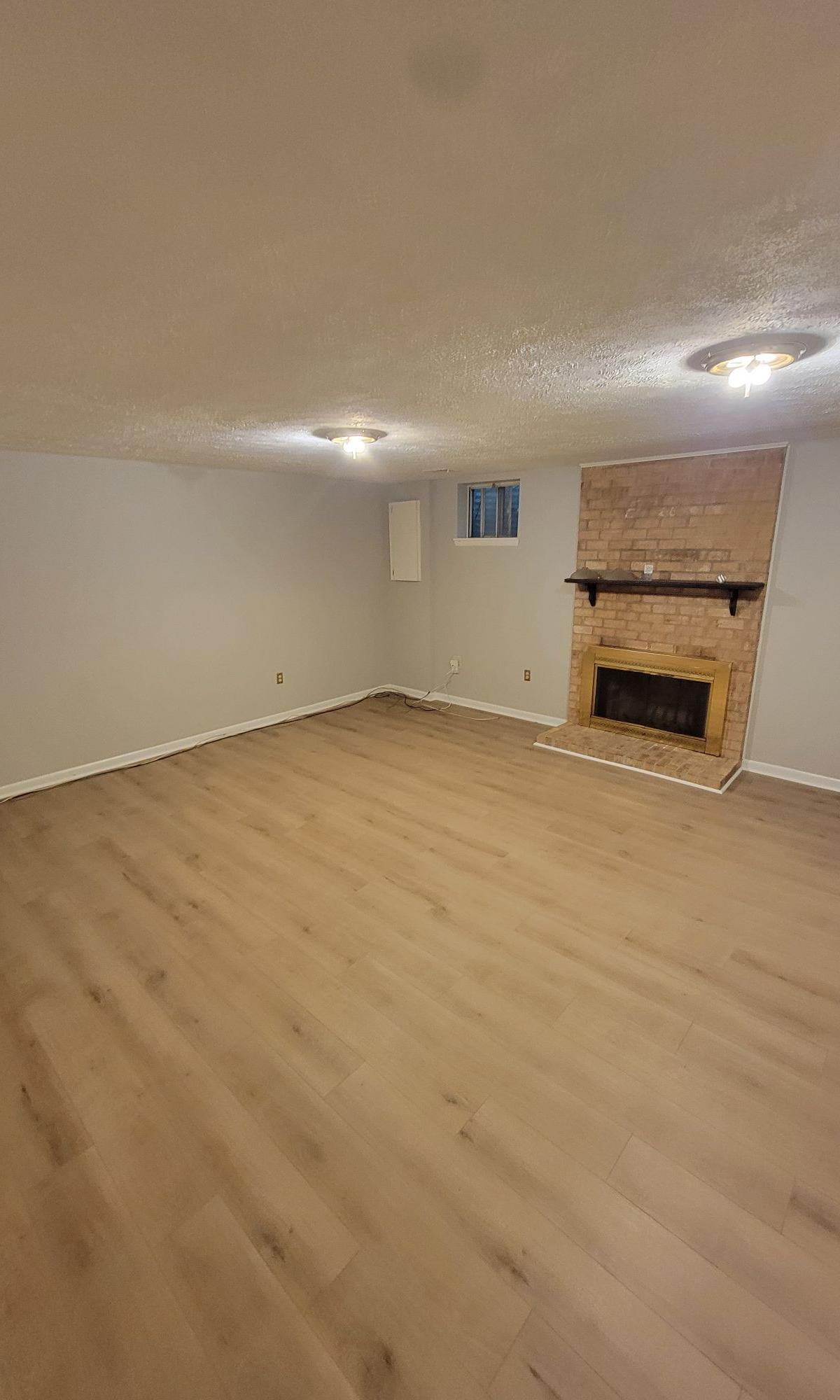 Basement Remodeling / Remodelación de Sótanos