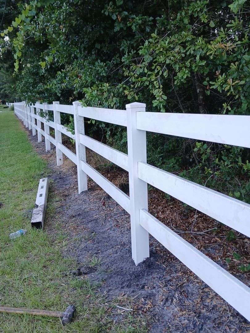 Marquez Yera Fence job photo 14
