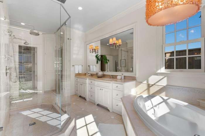 Luxury bathroom, polished to a sparkle