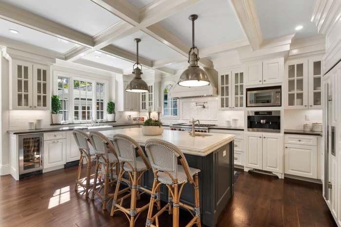 Spotless kitchen cleaned by American House Cleaning