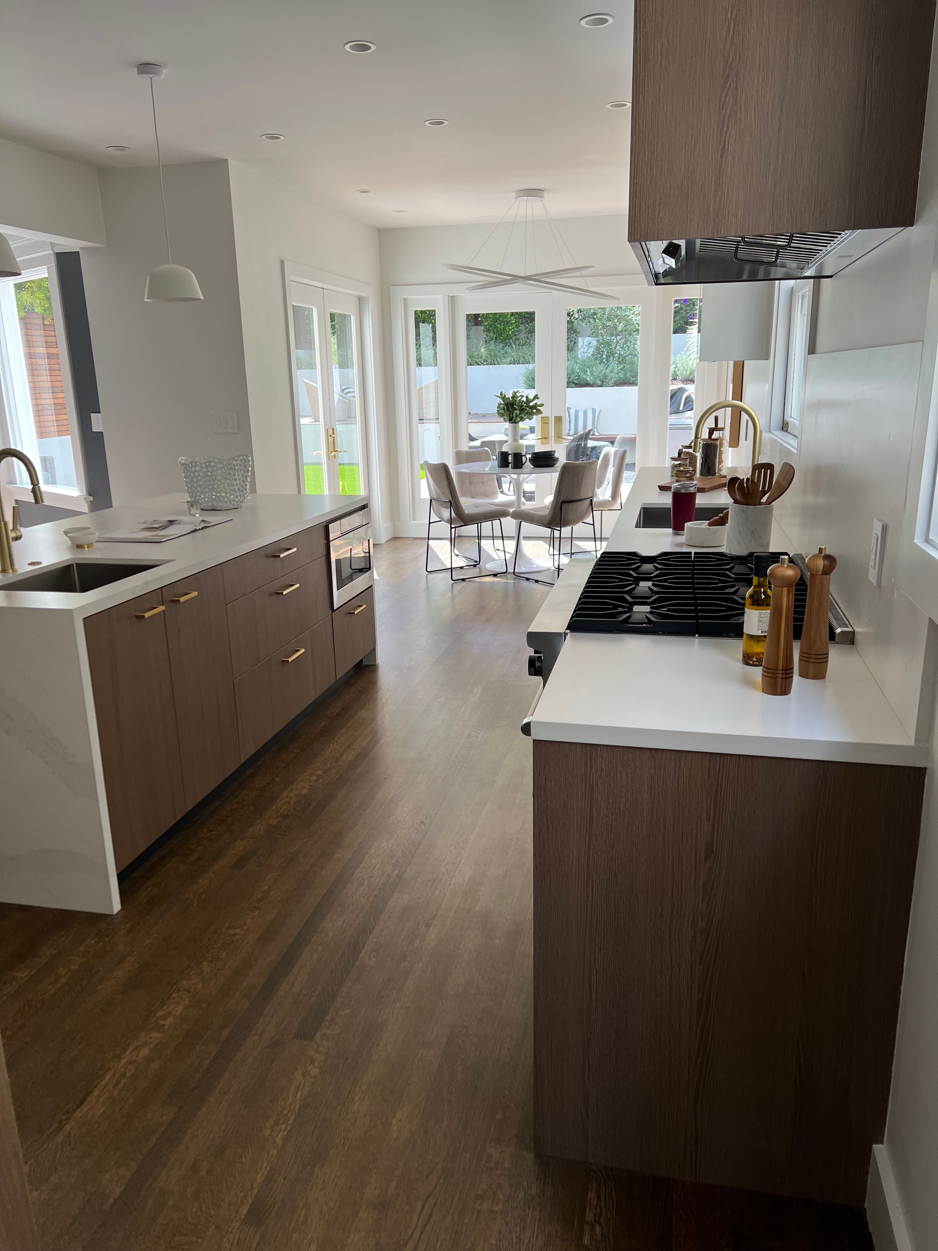 Modern kitchen cleaned top to bottom