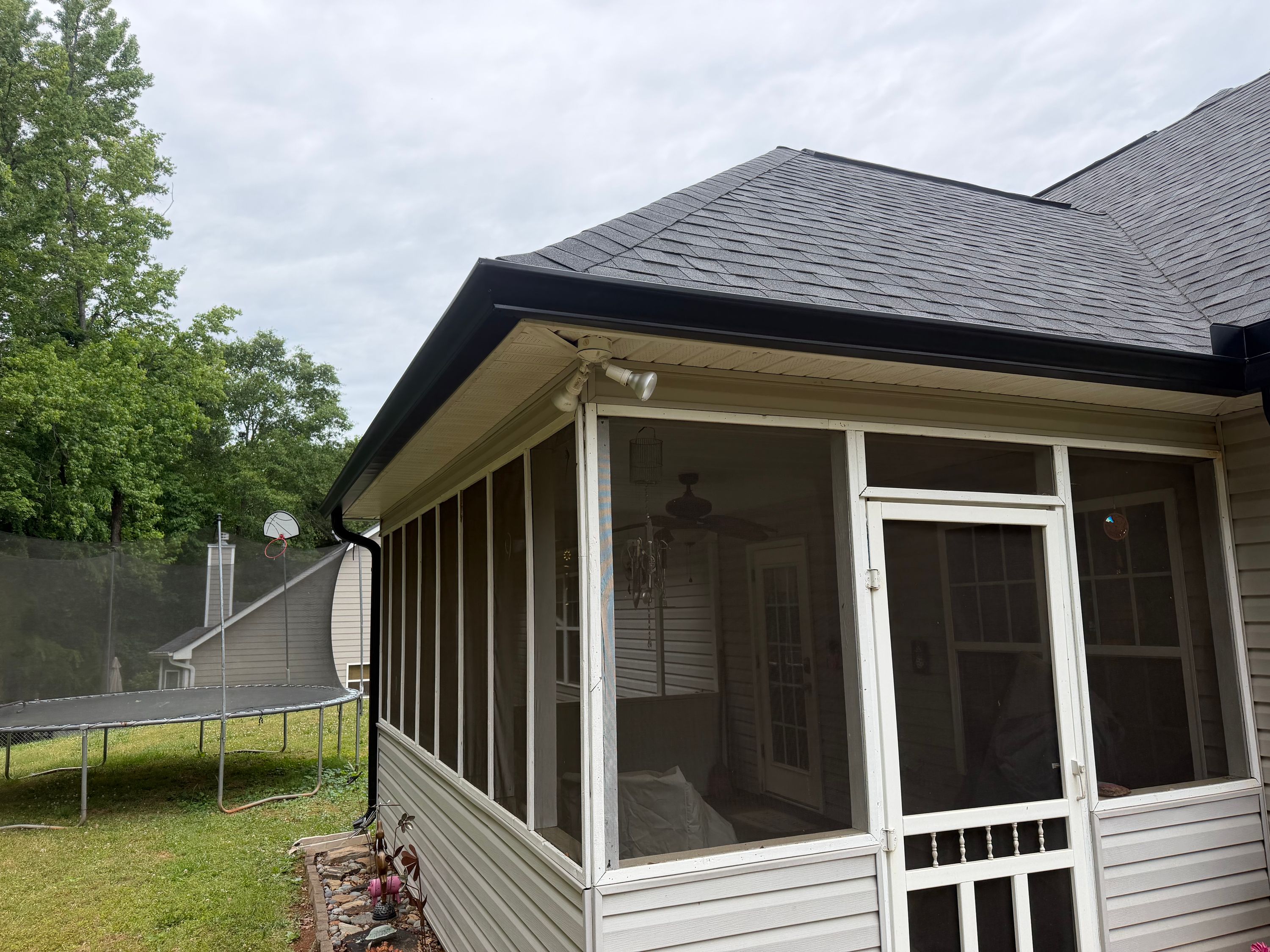 Completed seamless rain gutter installation in the Atlanta, GA area by ATL Seamless Gutters LLC (project 20)