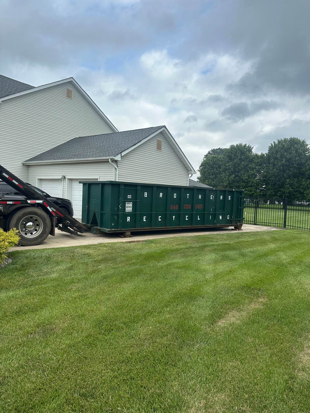 20 Yard roll-off dumpster — Brothers Recycling LLC