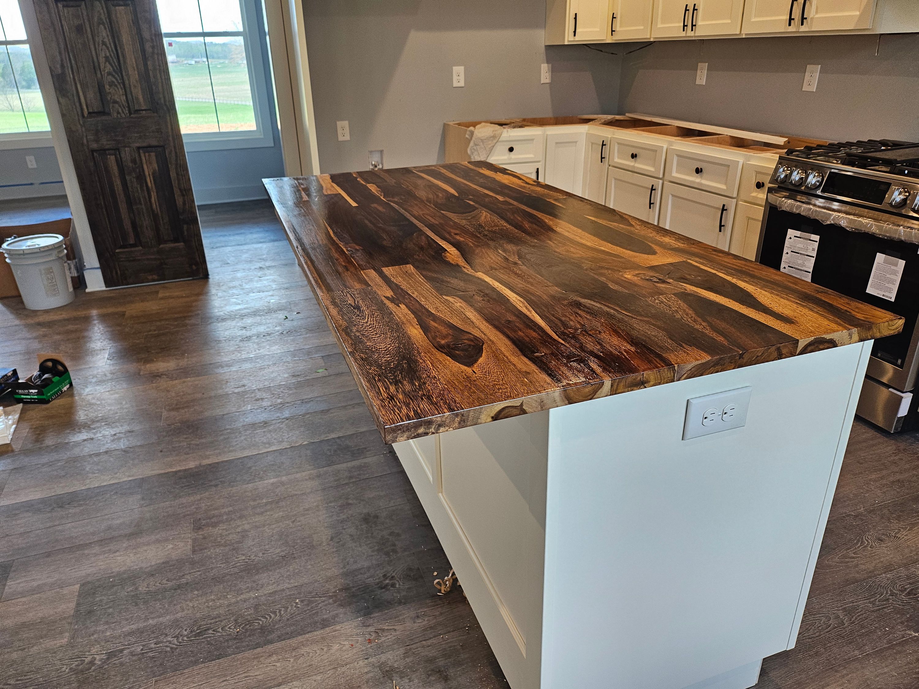 Build By Manny completed carpentry project in Knoxville, TN — photo 12