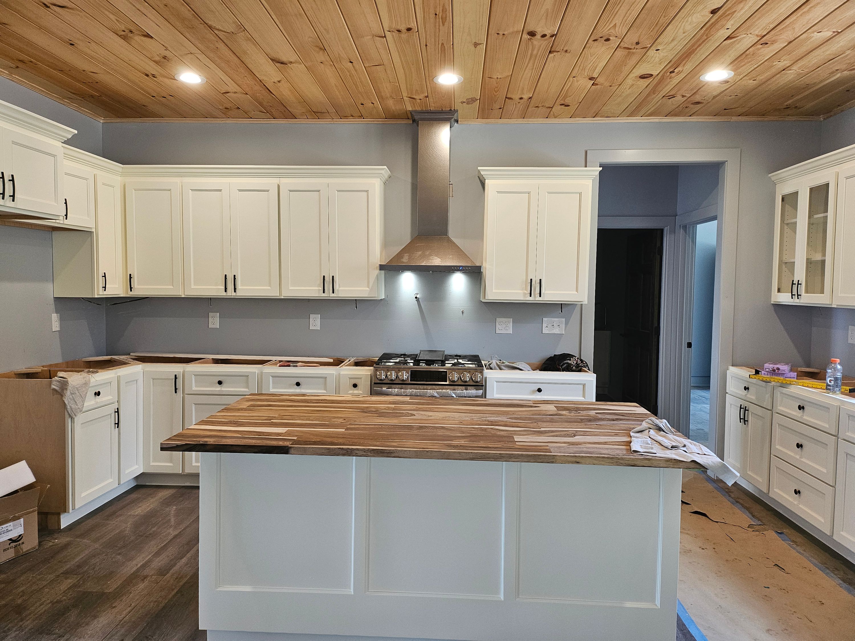 Build By Manny completed carpentry project in Knoxville, TN — photo 11