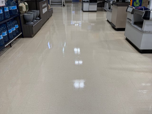 Floor Maintenance & Refinishing