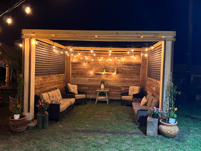 Outdoor Kitchens