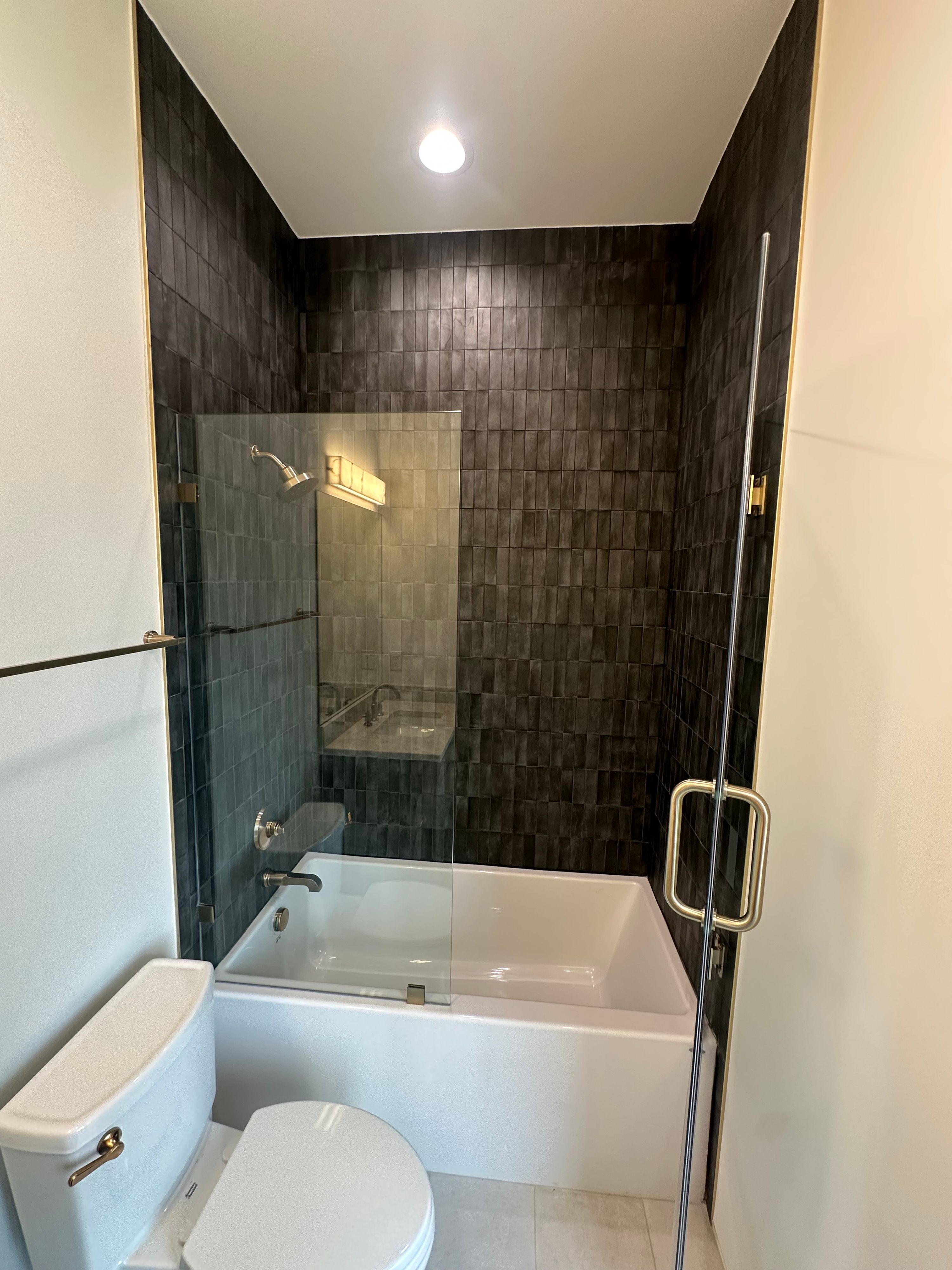 Christo & Pedroni Tile LLC project photo 10