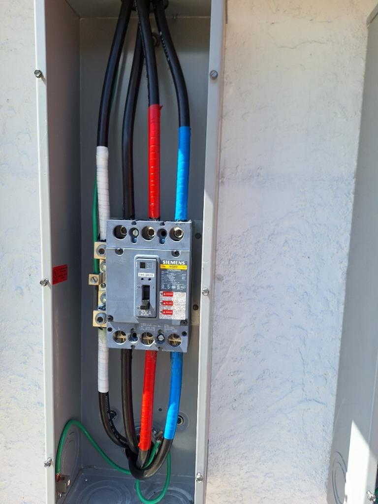 Six Signs Your Hialeah or Miami Home Needs a Panel Upgrade