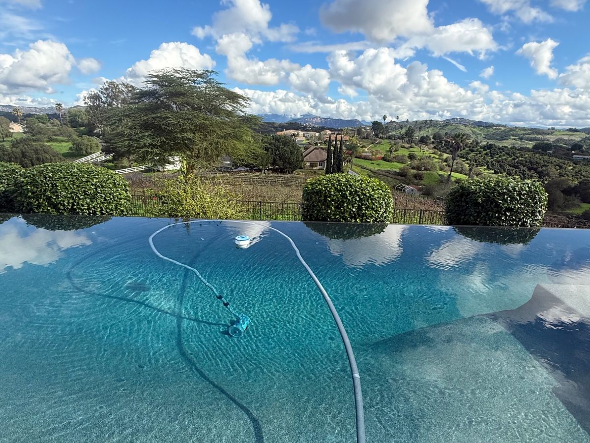 Weekly Pool & Spa Service
