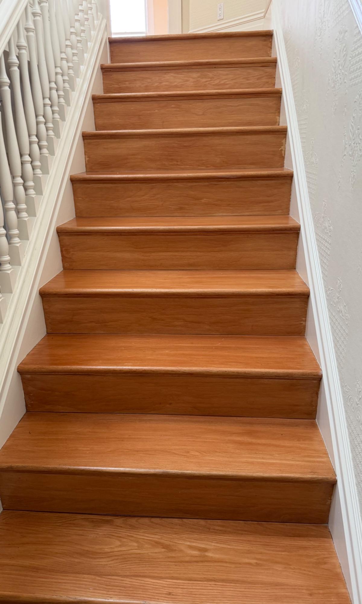 Stair Installation & Refinishing / Escaleras
