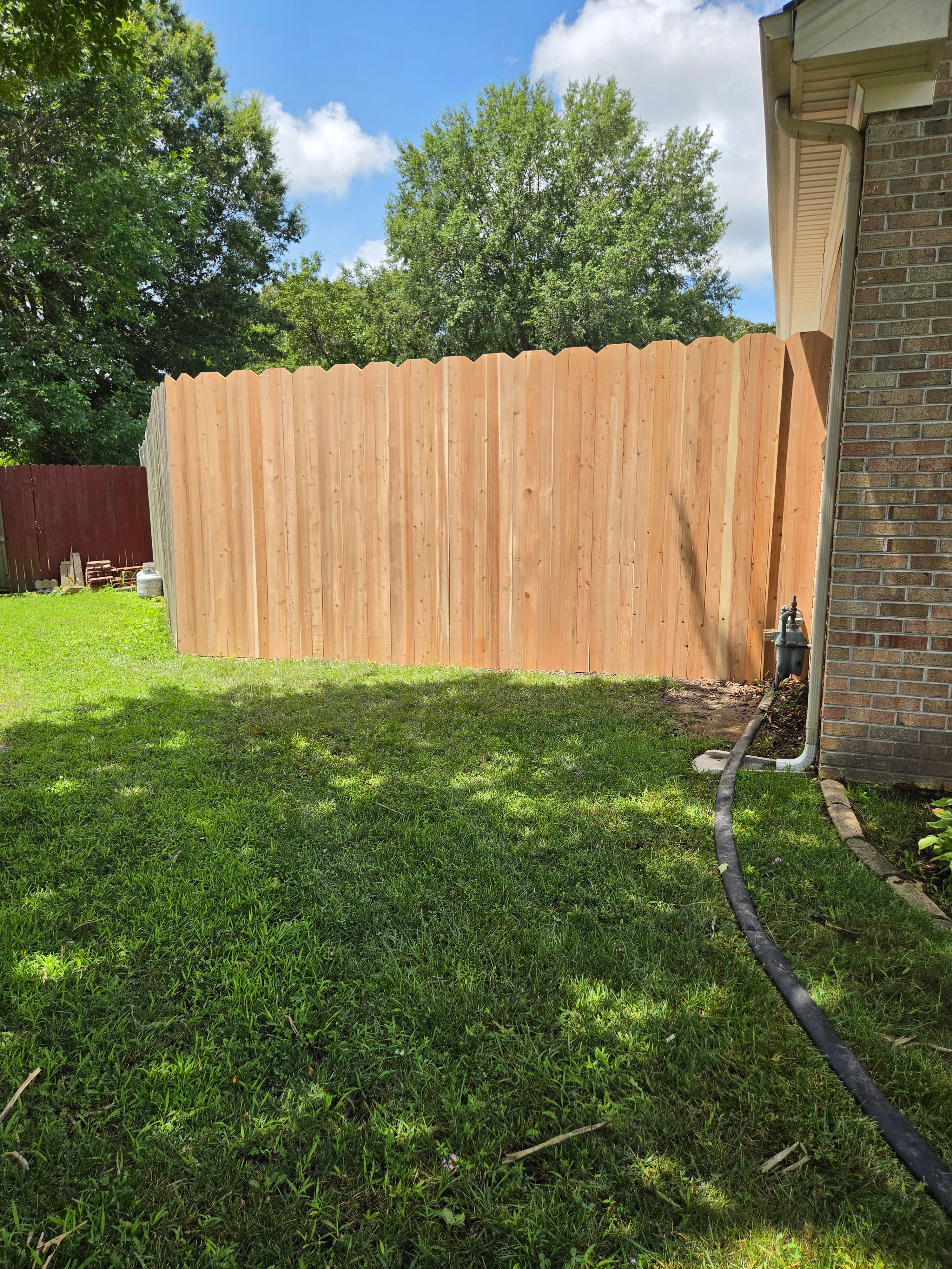 Fence installation project 24 completed by Fast Fences LLC in Hampton Roads, Virginia