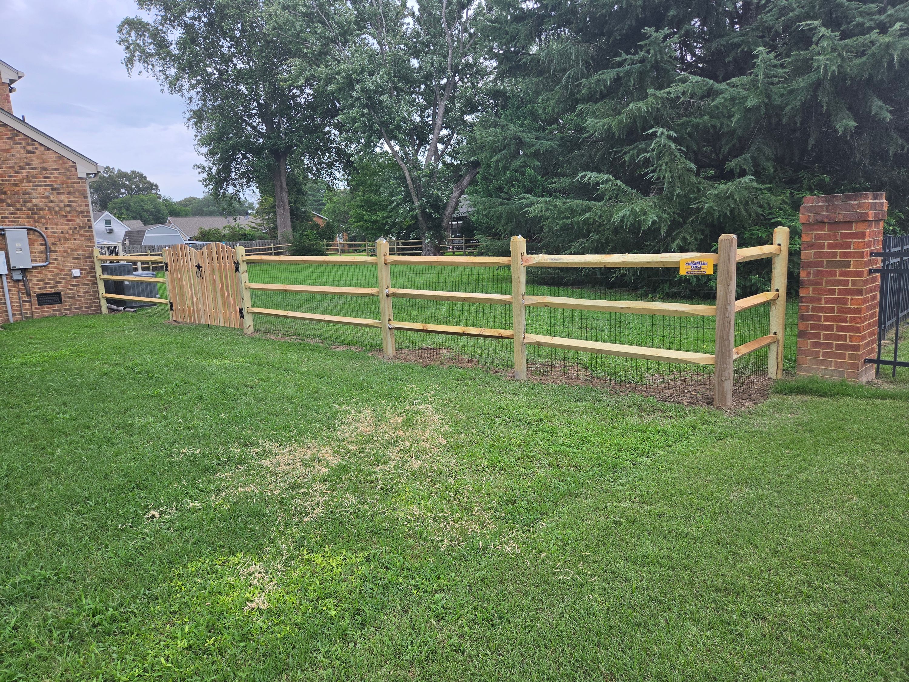 Fence installation project 23 completed by Fast Fences LLC in Hampton Roads, Virginia