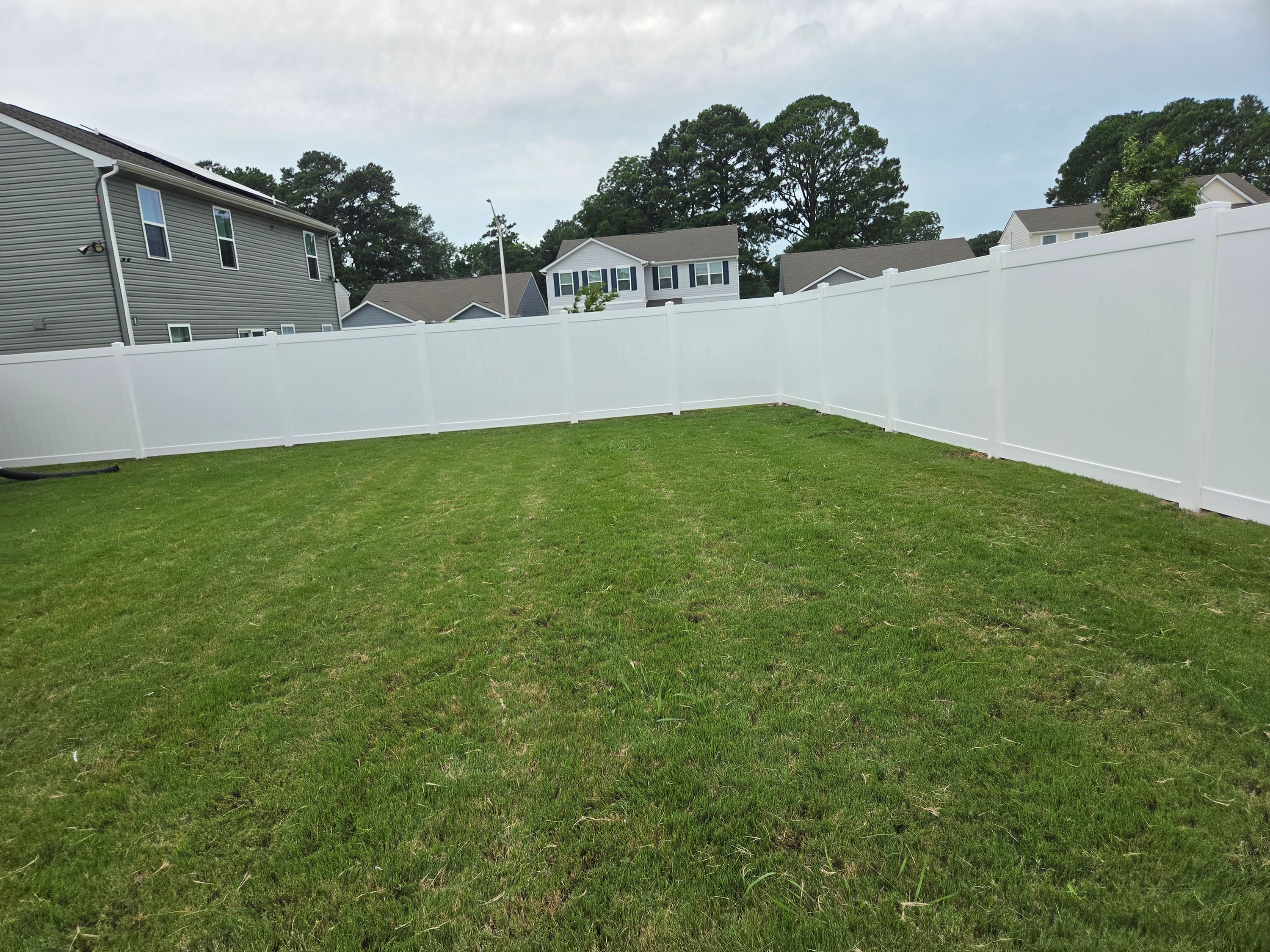 Fence installation project 17 completed by Fast Fences LLC in Hampton Roads, Virginia