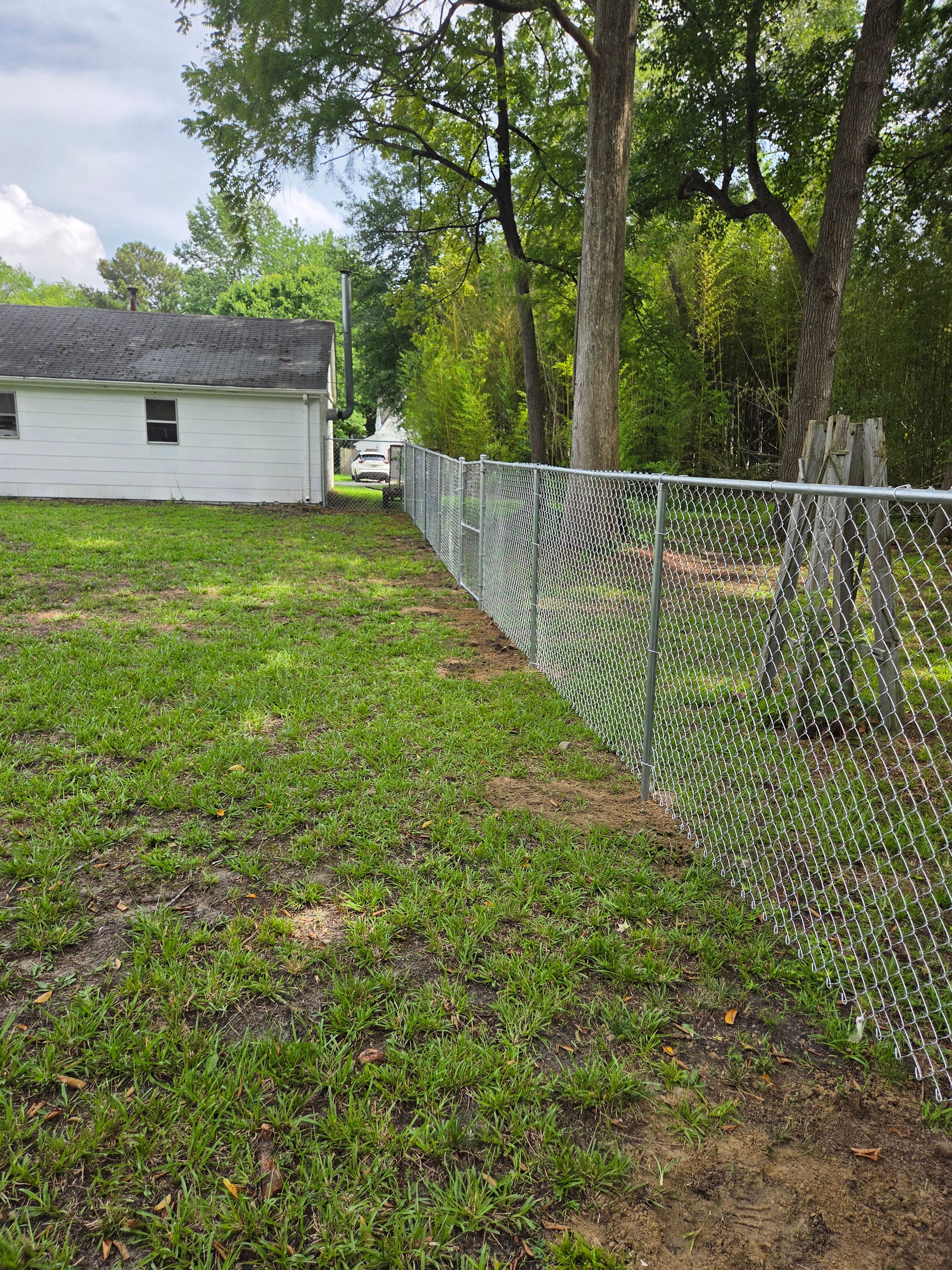 Fence installation project 14 completed by Fast Fences LLC in Hampton Roads, Virginia
