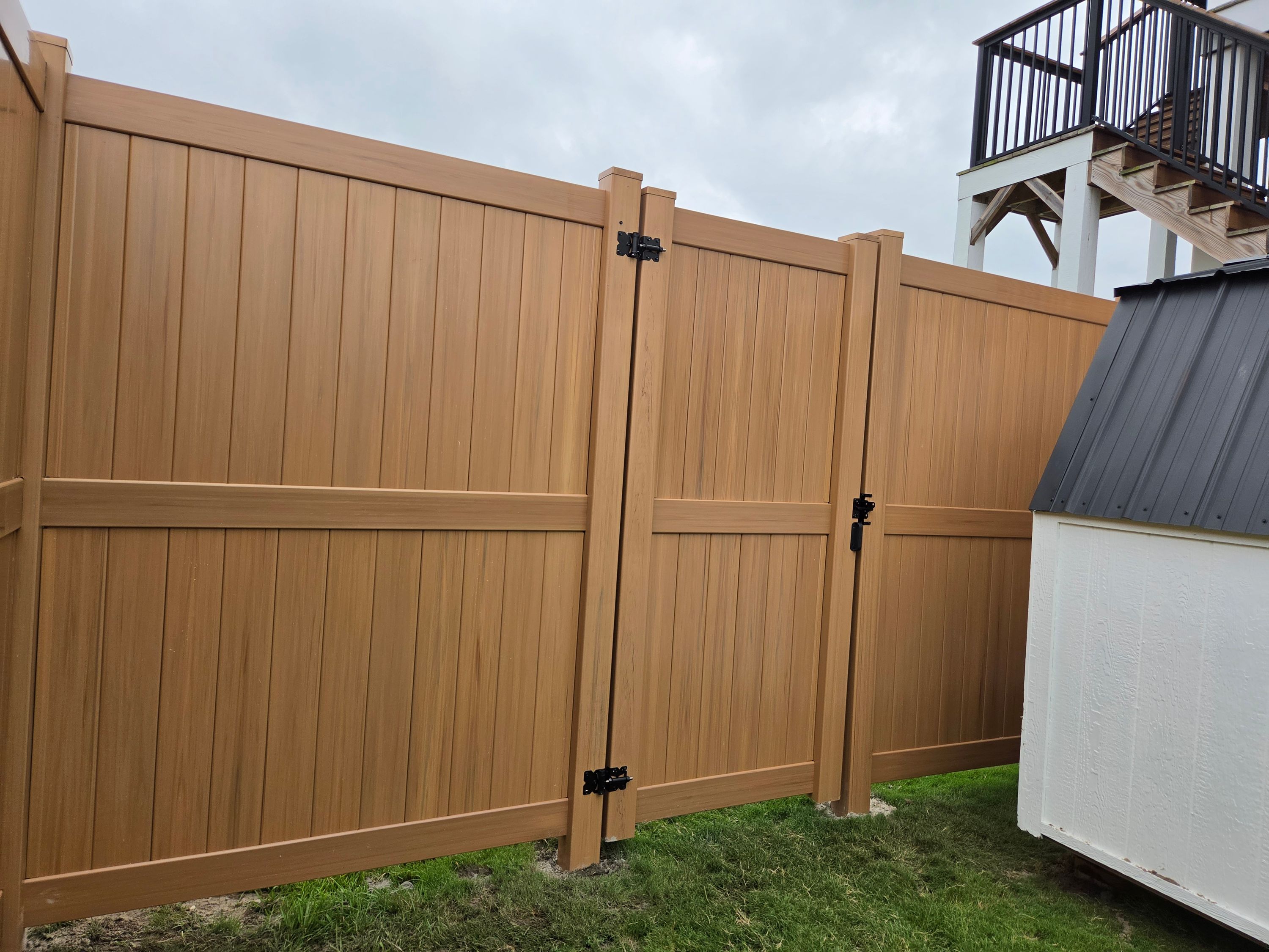 Fence installation project 12 completed by Fast Fences LLC in Hampton Roads, Virginia