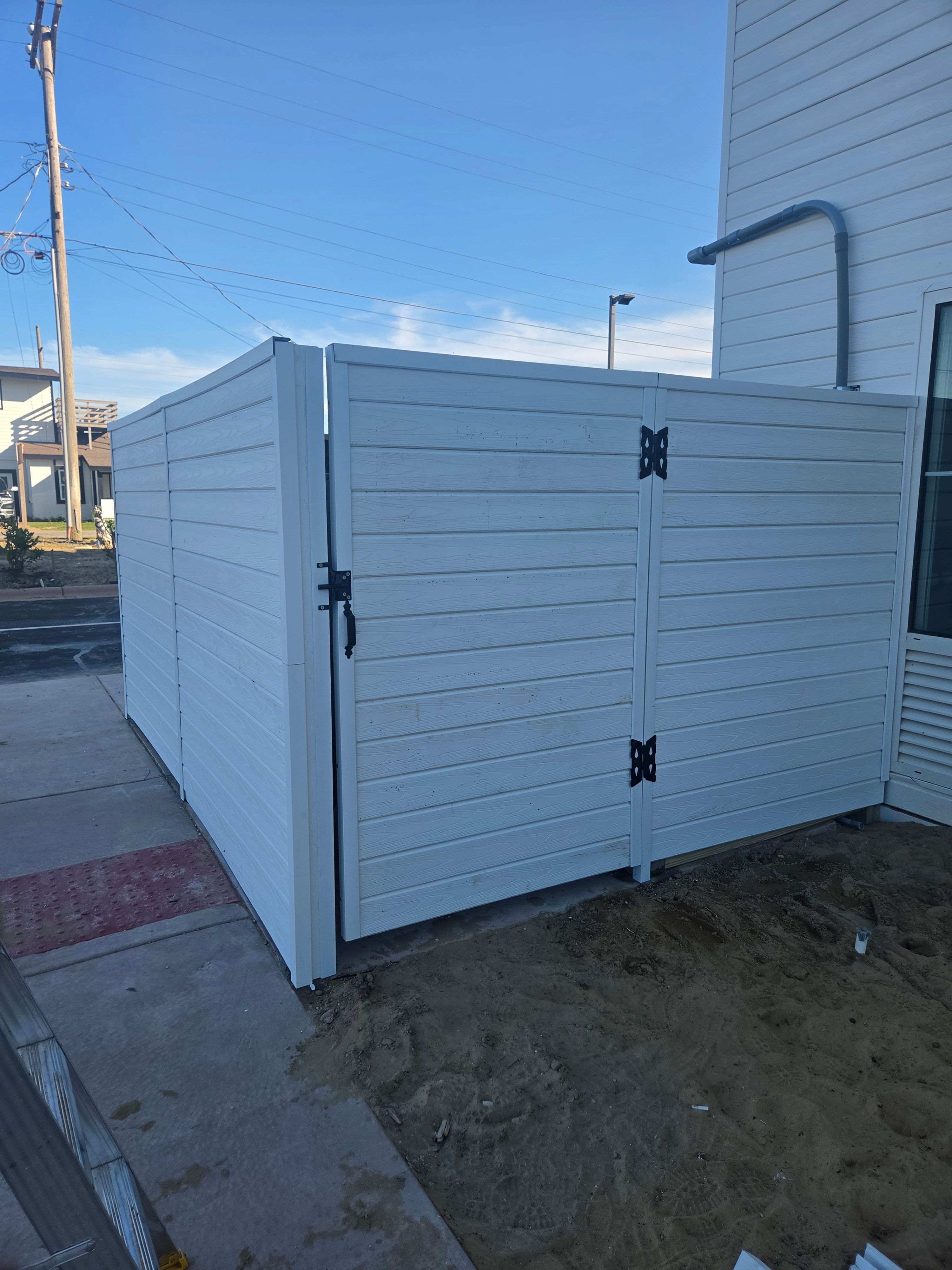 Fence installation project 10 completed by Fast Fences LLC in Hampton Roads, Virginia
