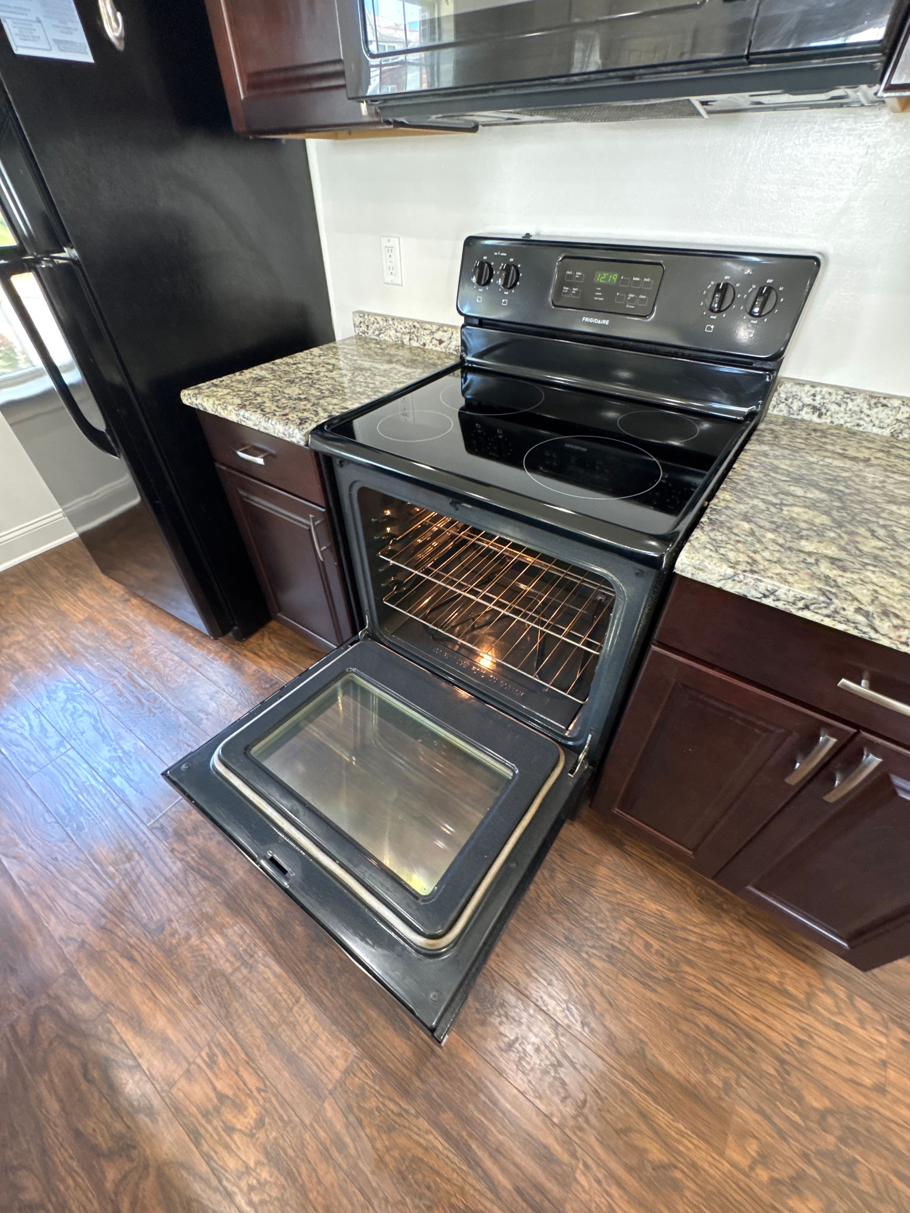 Cleaning result by Francisco's House Cleaning Services, photo 5