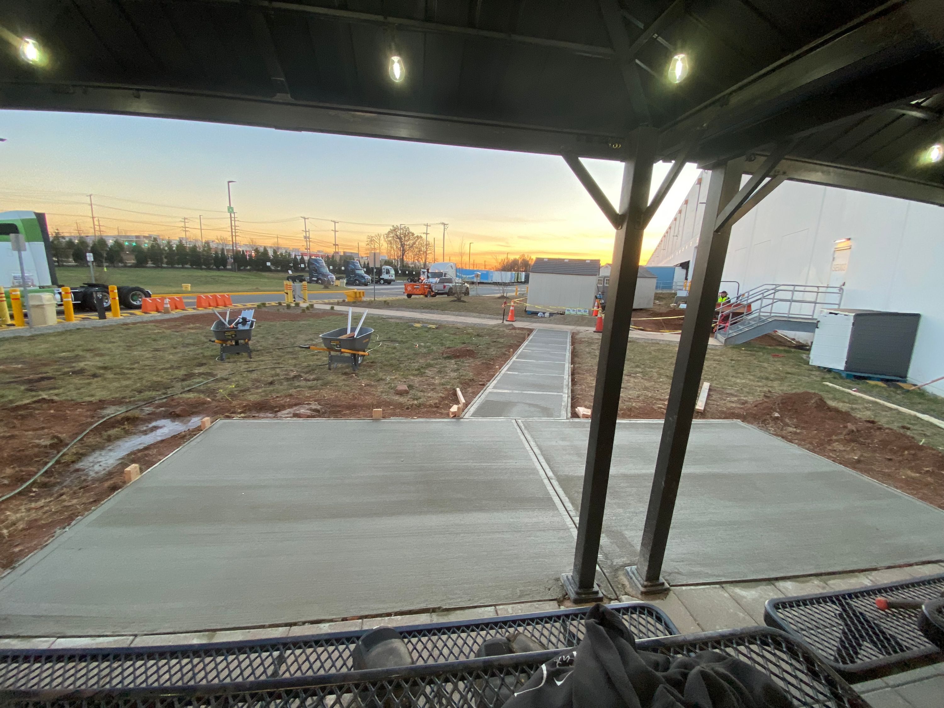 Concrete vs. Pavers: Which Is Right for Your Patio or Driveway?
