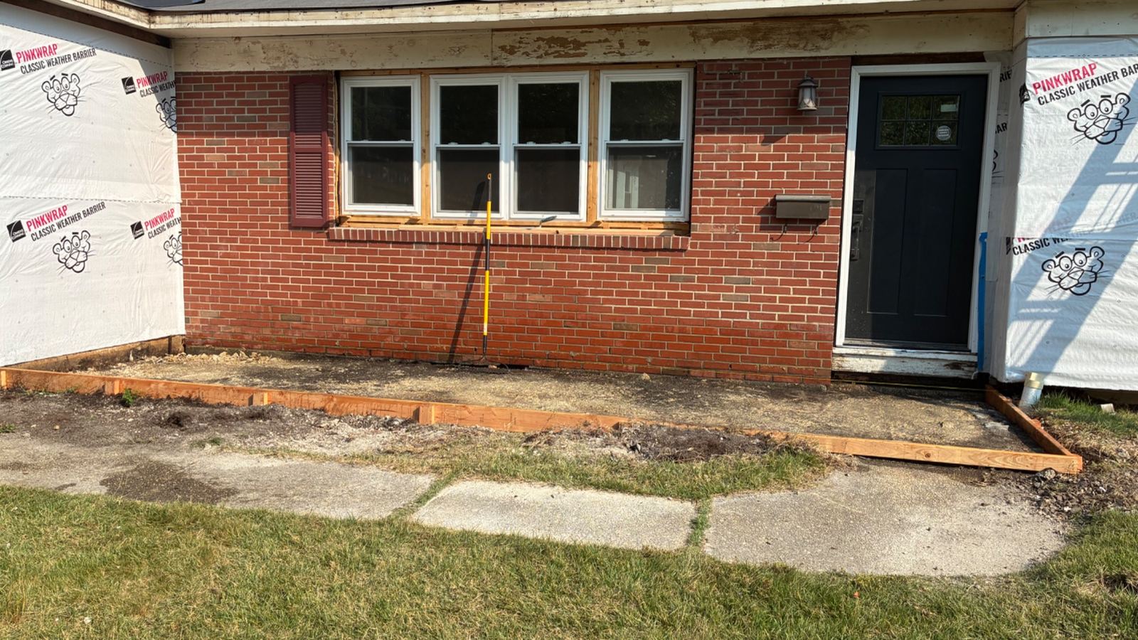 Concrete vs. Pavers: Which Is Right for Your Patio or Driveway?