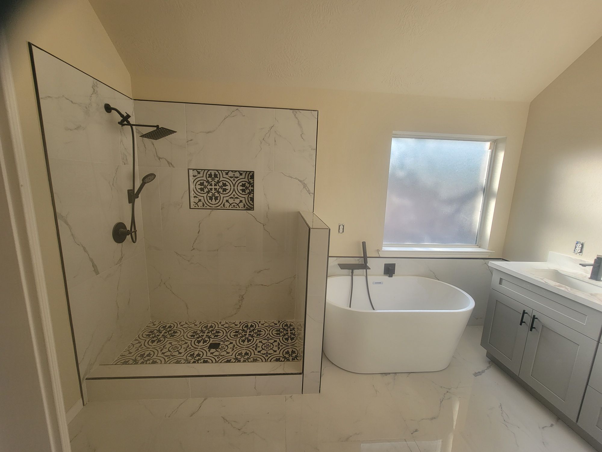 A to Z Remodeling project photo 12