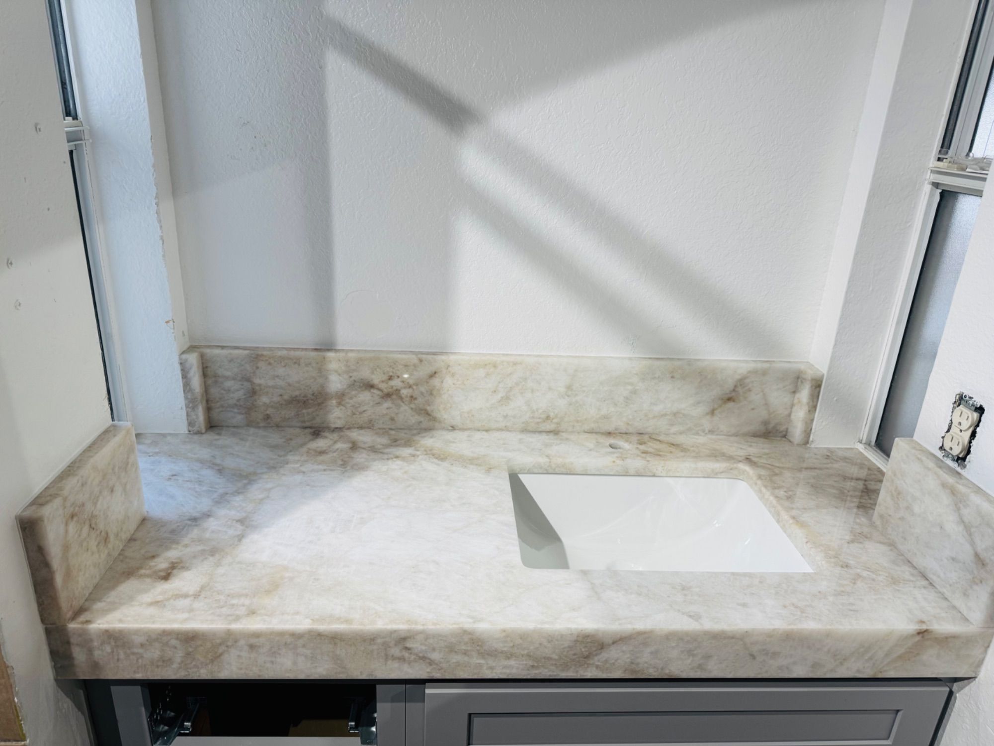 J & L Kitchen Counters project photo 2