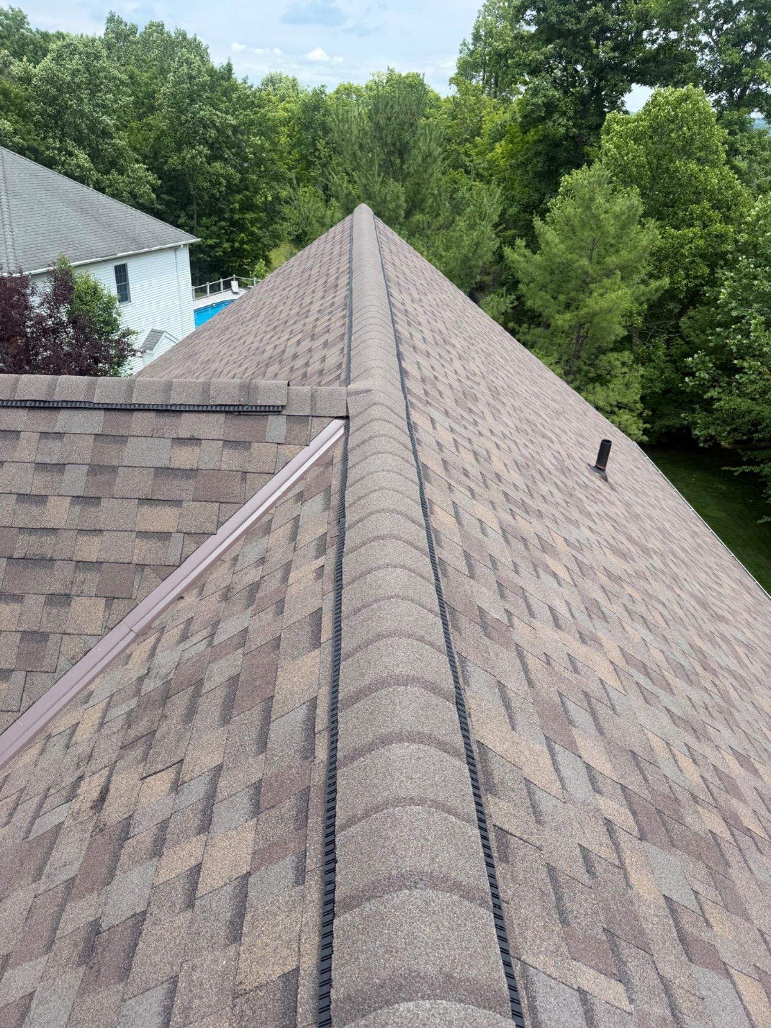 L&J Roofing project photo 4