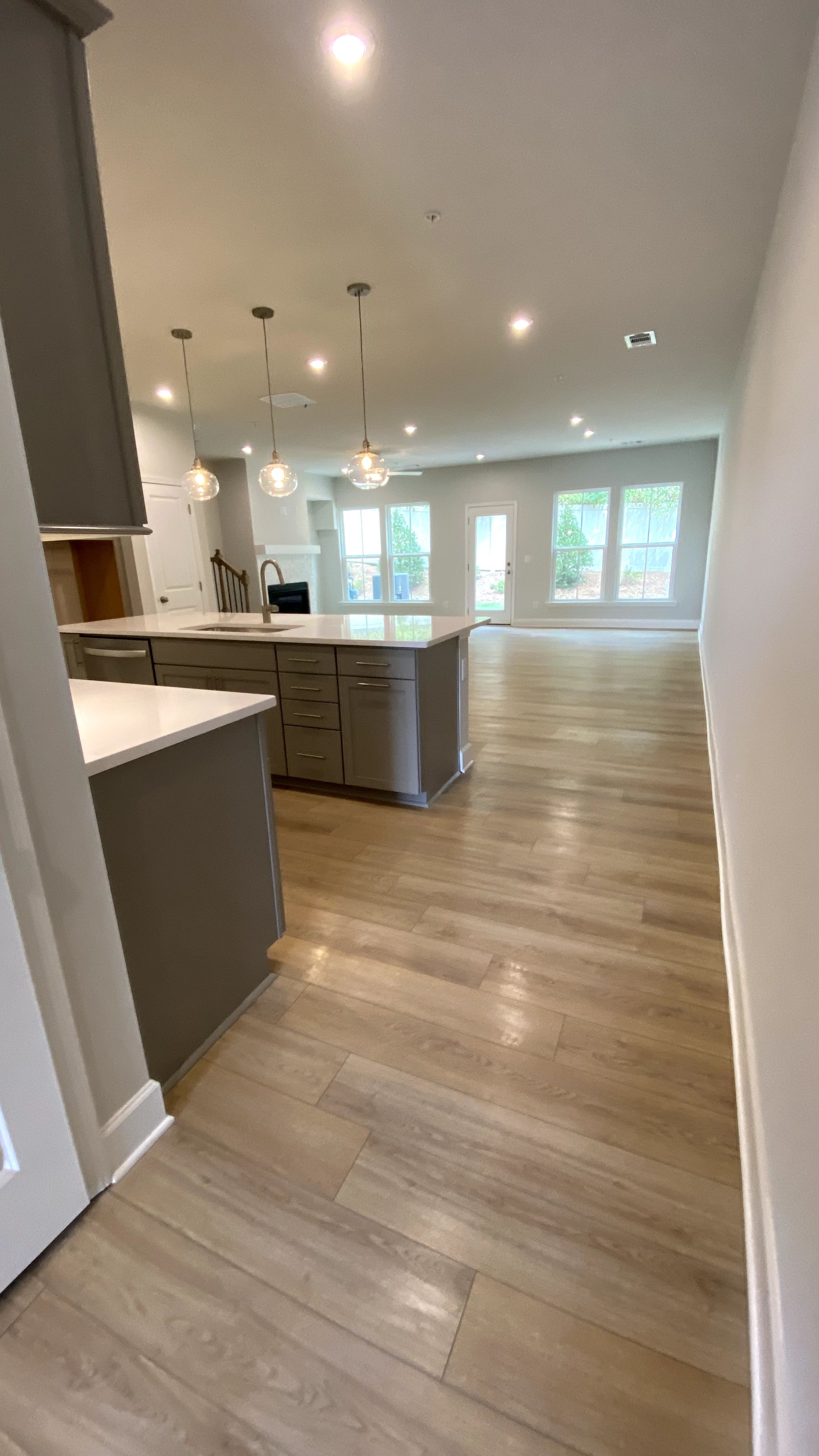 Move-In / Move-Out Cleaning