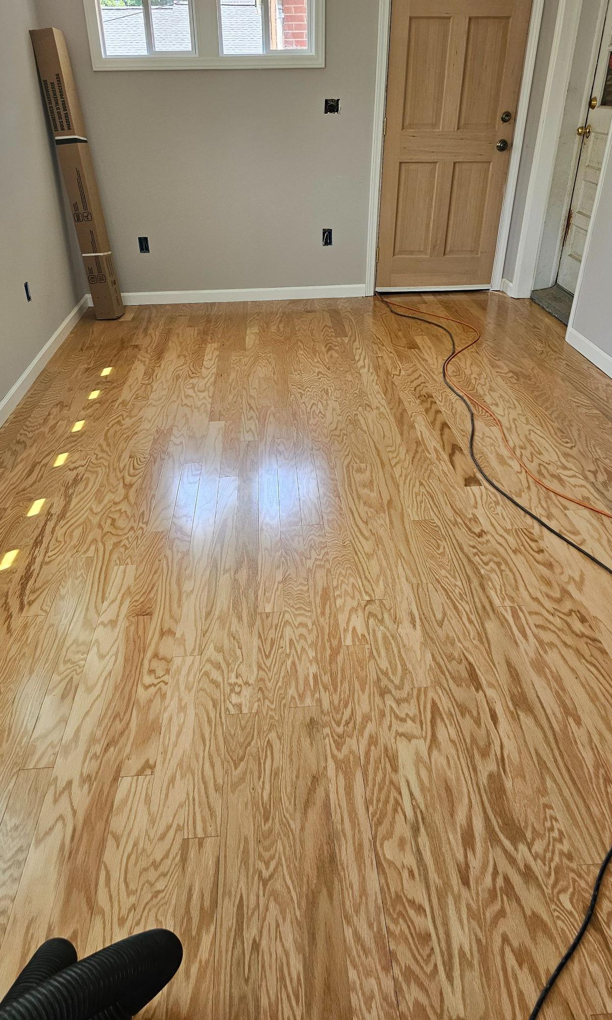 Wood, Vinyl & Tile Flooring