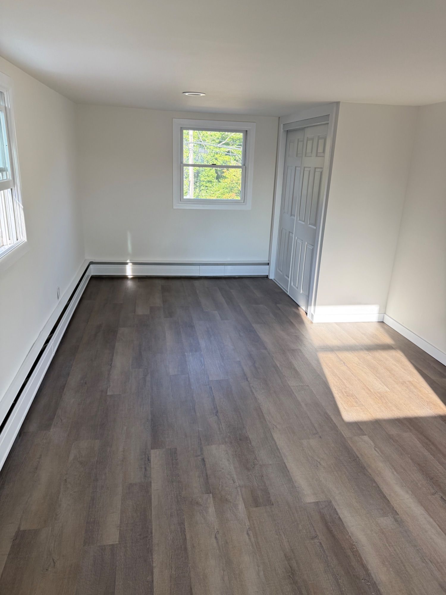 Hardwood & Ceramic Flooring