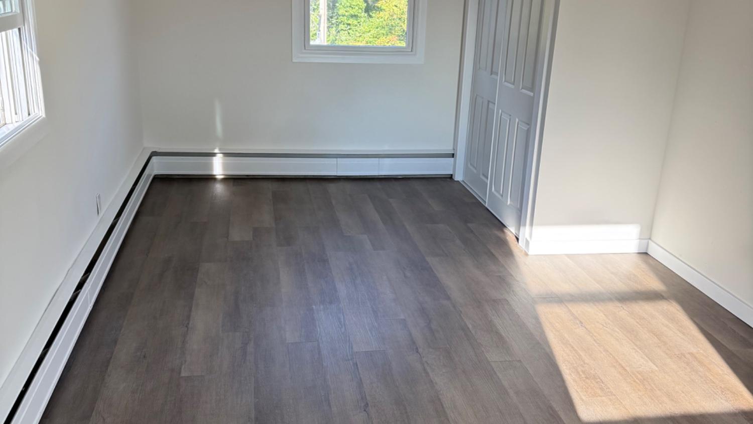 Hardwood & Ceramic Flooring