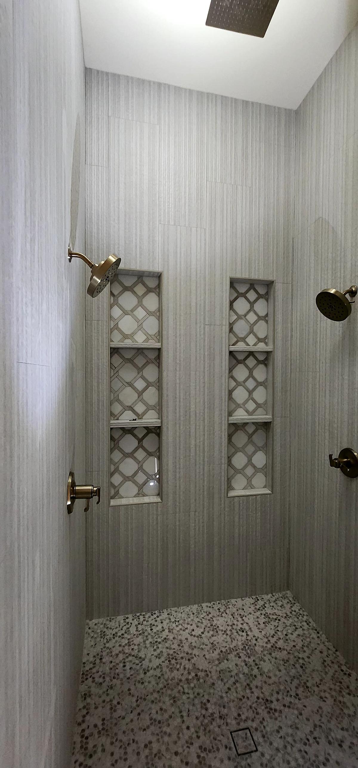 Bathroom Renovations / Remodelación de Baños