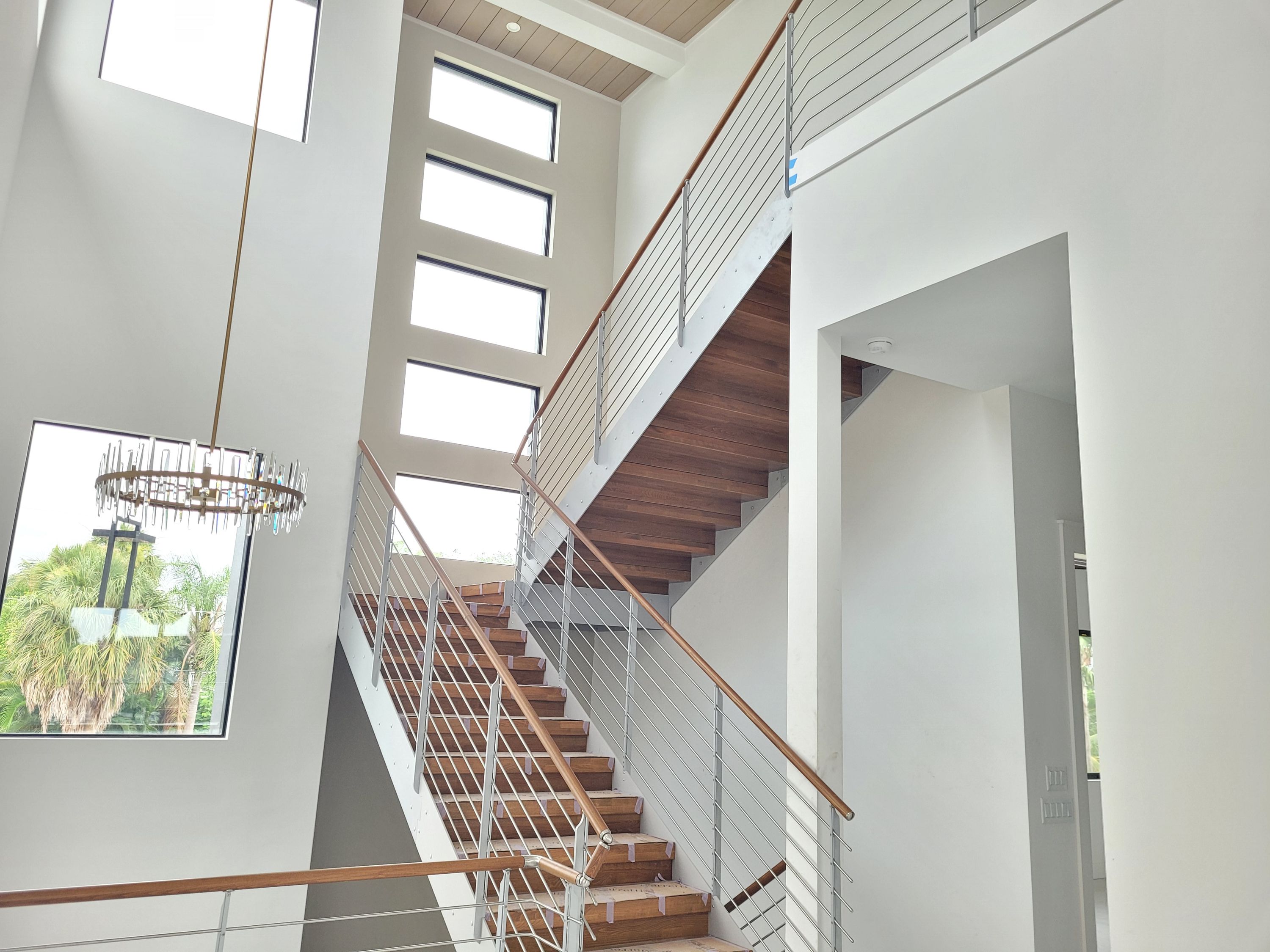 Cabinet Repainting vs. Replacing: What Naples Homeowners Should Know